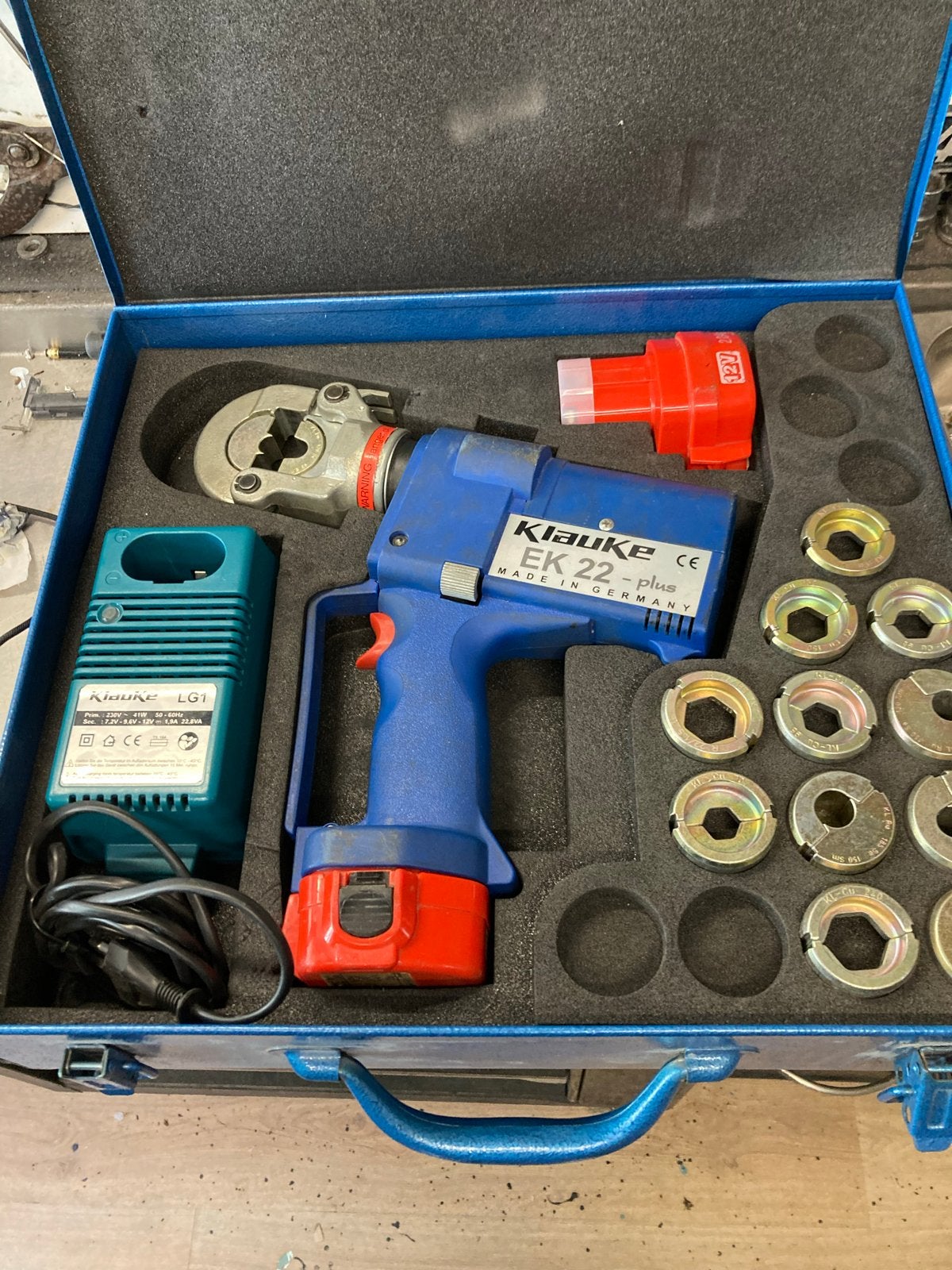 Klauke EK 22-plus kabelperstang met accessoires, Ophalen, Gebruikt