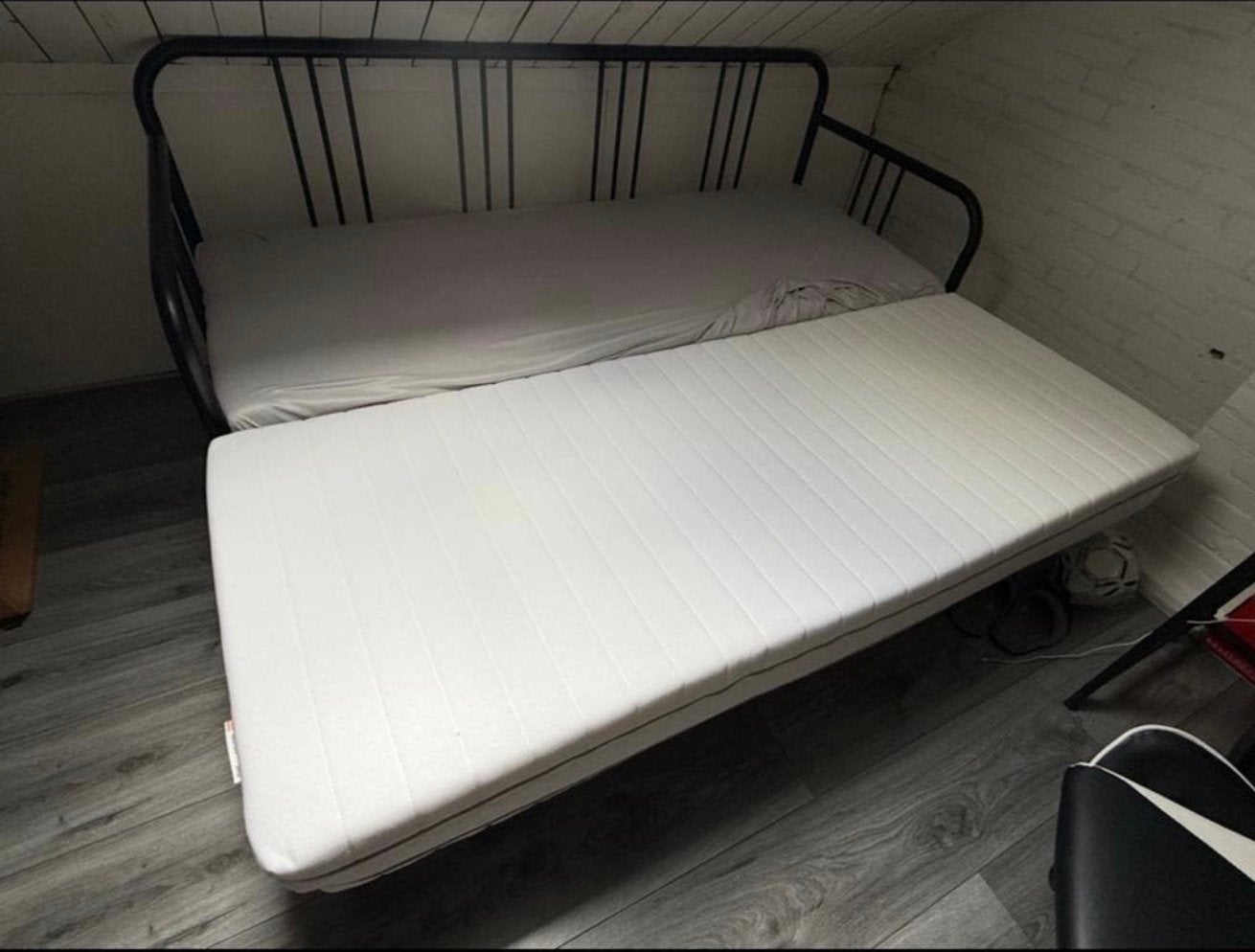 Ikea fyresdal bijna nieuw met de 2 matrassen, Ophalen, Zo goed als nieuw, Eenpersoons, 90 cm