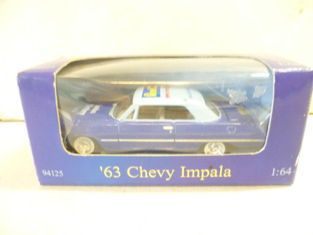 Revell Chevrolet Impala 1963 Toy Fair 2005 1:64 modelauto, Hobby en Vrije tijd, Ophalen of Verzenden, Nieuw, Auto