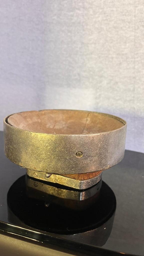 Bakje van hout en ijzer / deksel kaaskuip, Antiek en Kunst, Antiek | Woonaccessoires, Ophalen of Verzenden