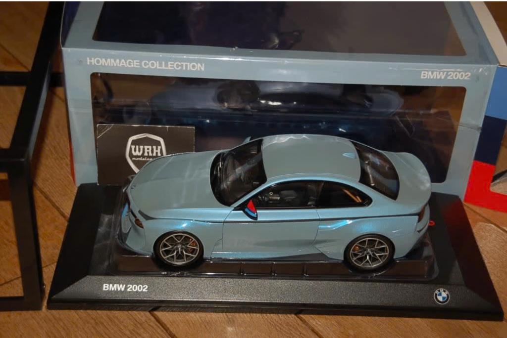 1:18 BMW 2002 HOMMAGE Norev special edition in box UNIEK WRH, Hobby en Vrije tijd, Modelauto's | 1:18, Verzenden, Zo goed als nieuw
