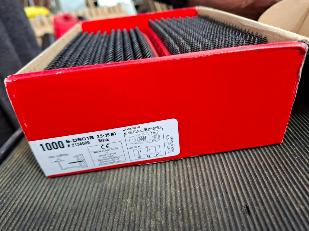 Doos met 1000 zwarte schroeven 3.5x35mm, Ophalen of Verzenden