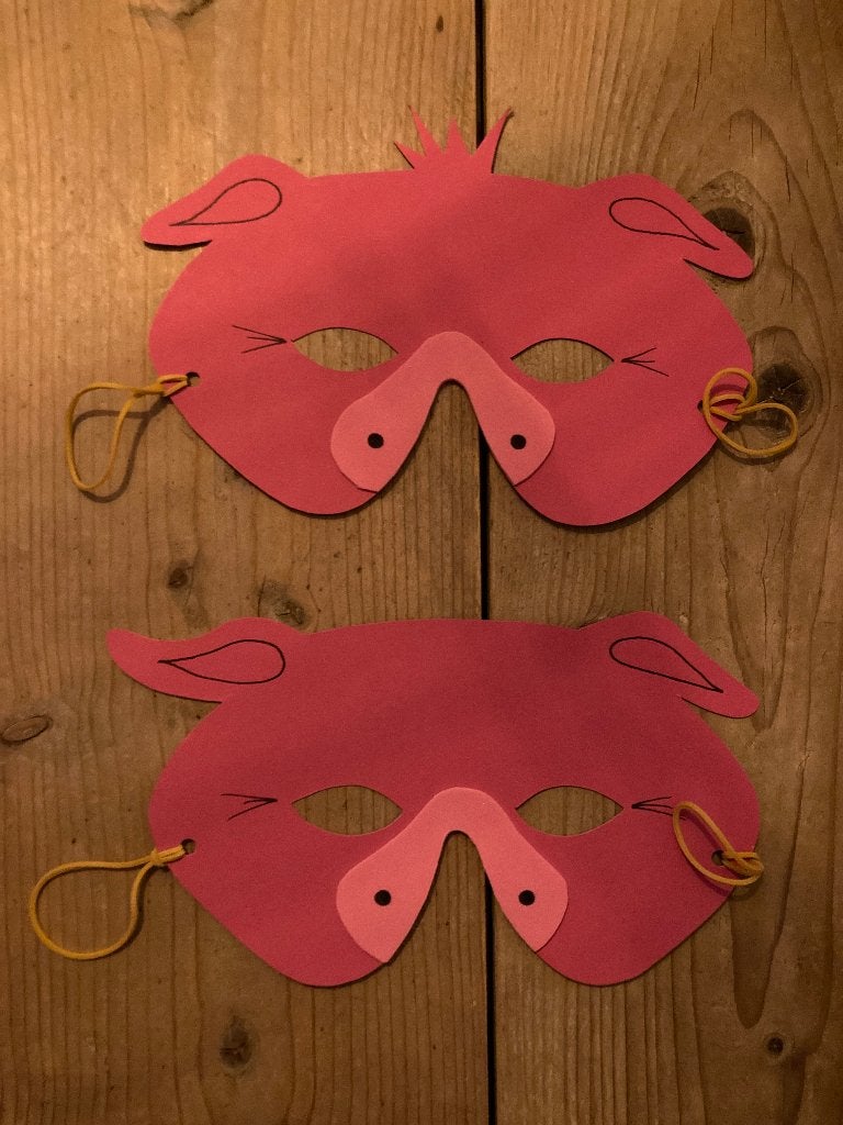 Handgemaakte varkens maskertjes – 9 stuks, Ophalen of Verzenden, Gebruikt, Kostuum, Overige