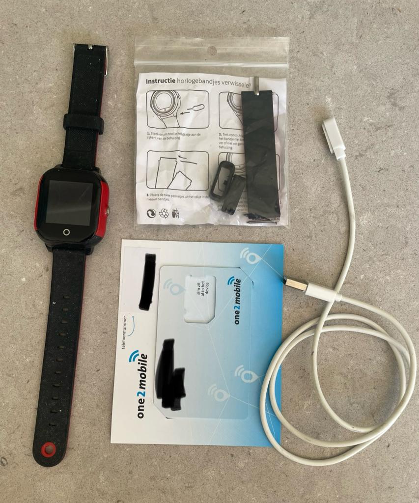 One2track kinderhorloge (met gps functie) -CONNECT GO, Verzenden, Gebruikt, Rood, Jongen of Meisje