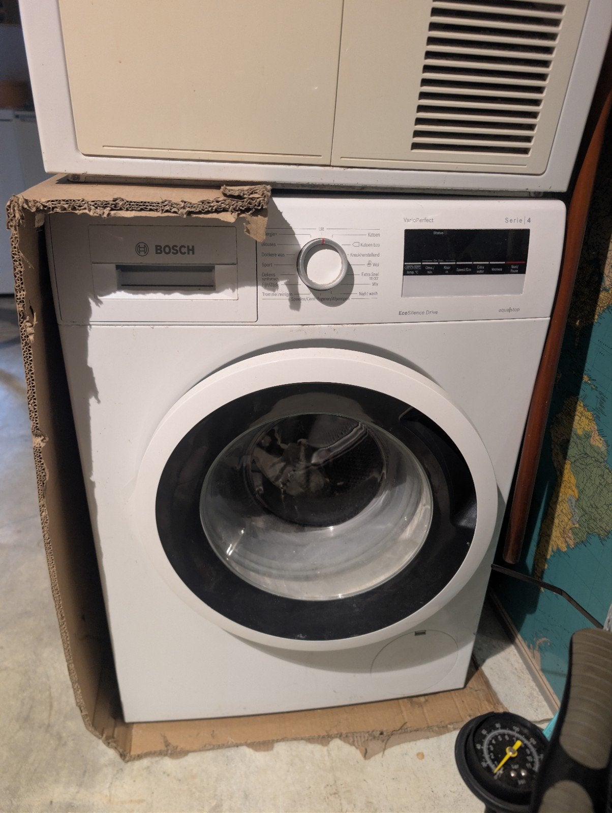 Bosch Serie 4 VarioPerfect EcoSilence Drive Wasmachine, Witgoed en Apparatuur, Ophalen, Zo goed als nieuw, Voorlader, 85 tot 90 cm