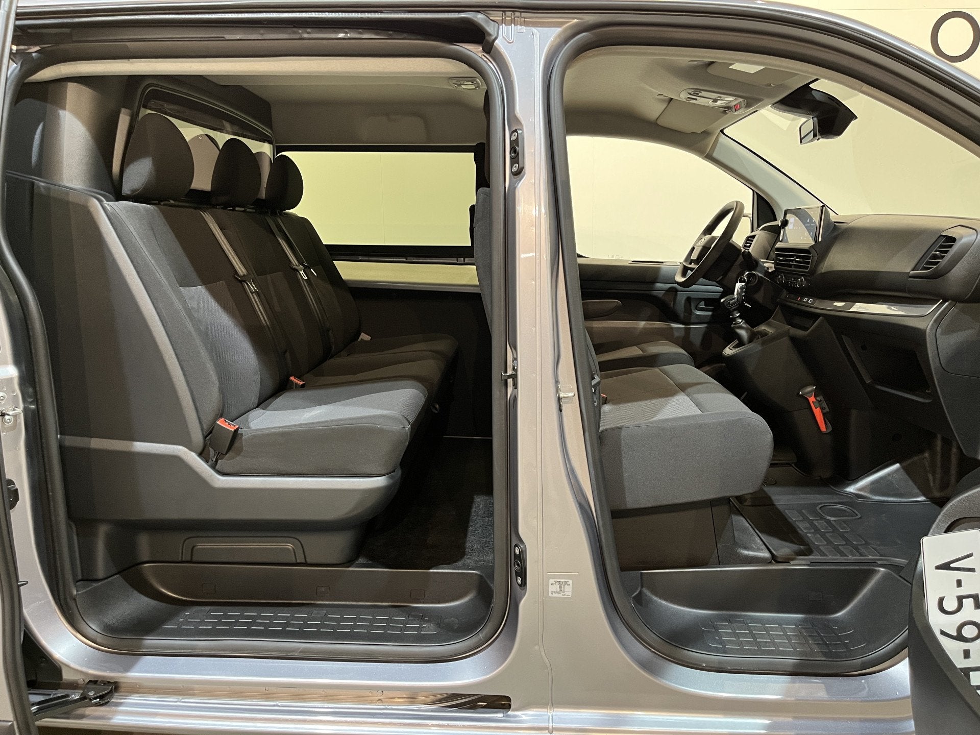 Opel Vivaro 2.0 145 PK L3 DC Dubbel Cabine 6 persoons / Euro, Auto's, 145 pk, Stof, Gebruikt, 4 cilinders