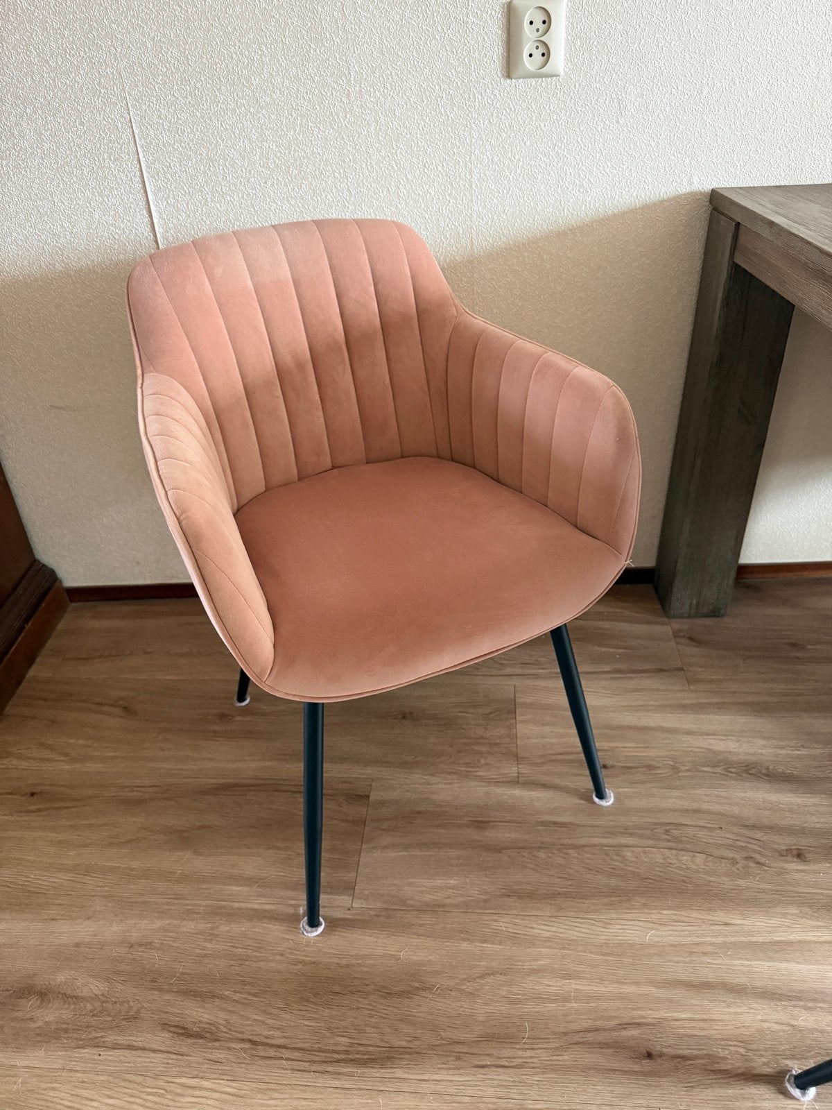 🔥🔥🔥Eettafel met 4 roze stoelen ***MOET WEG***, Ophalen, Gebruikt, 50 tot 100 cm, 150 tot 200 cm