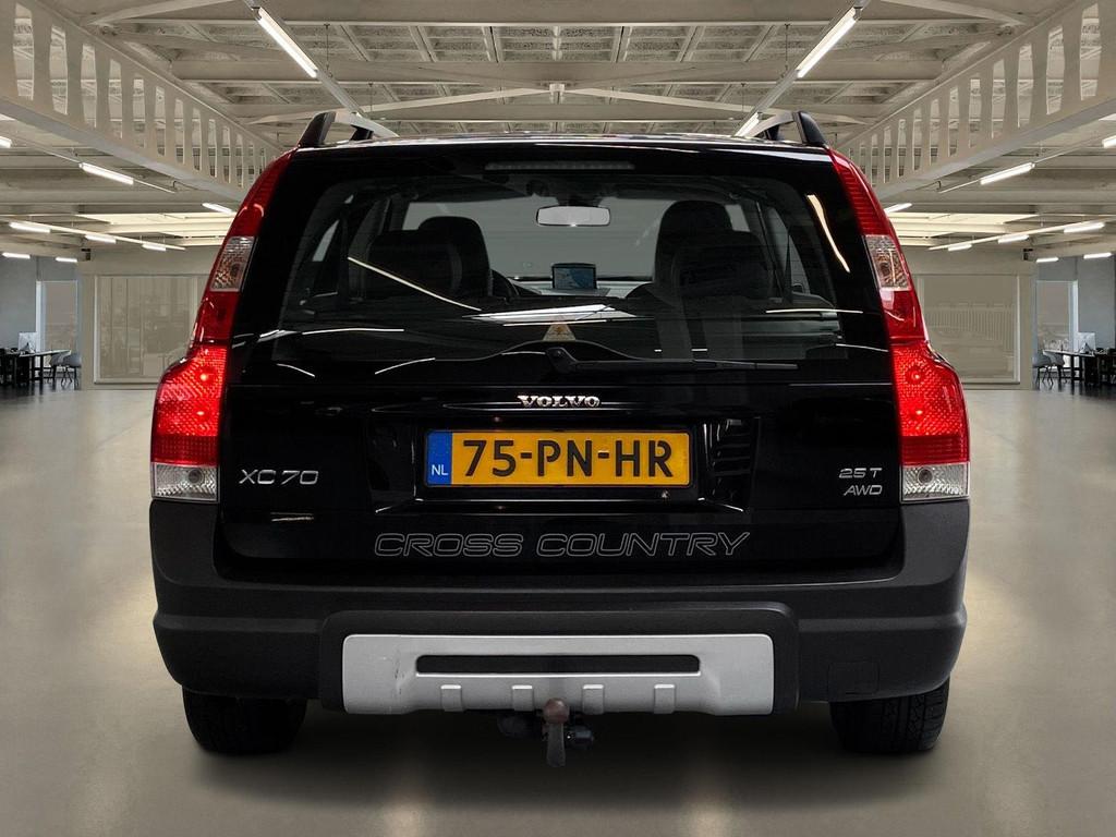 Volvo XC70 2.5 T Summum trekhaak, 7 Persoons, leder interieu, Automaat, Stoelverwarming, XC70, Vierwielaandrijving