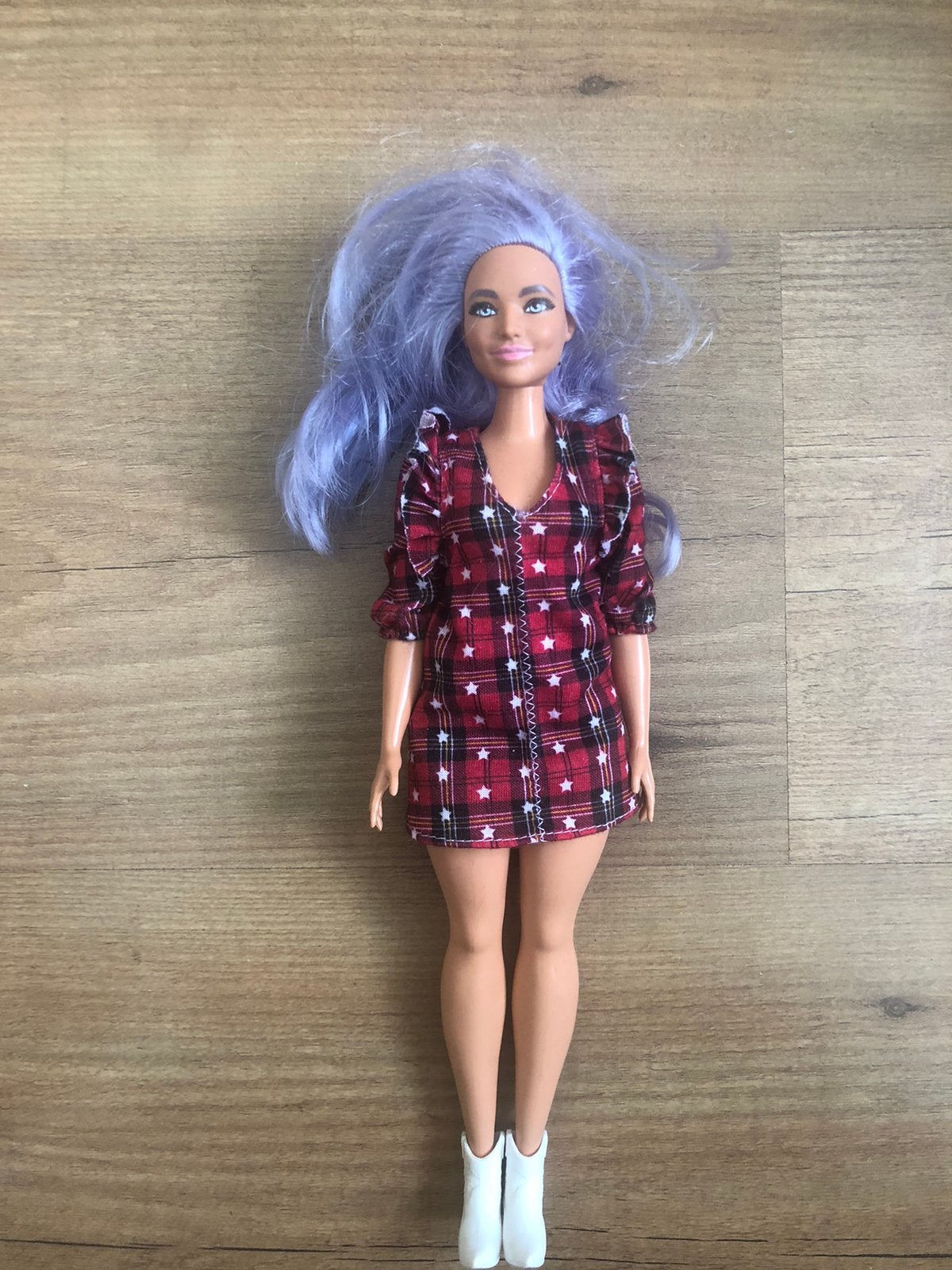Barbie Fashionista pop GRB49, Ophalen of Verzenden, Zo goed als nieuw, Barbie