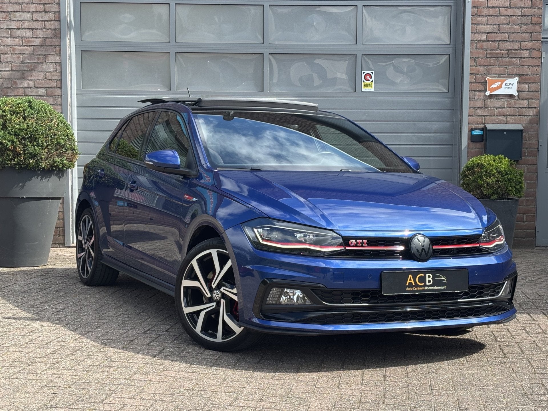 Volkswagen Polo 2.0 TSI GTI Navigatie/Schuifdak. (bj 2020), Stof, Gebruikt, Euro 6, 4 cilinders