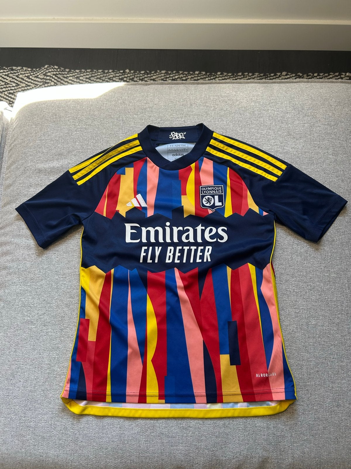 Olympique Lyonnais 3e tenue 23/24, Maat XS of kleiner, Ophalen of Verzenden, Nieuw, Set
