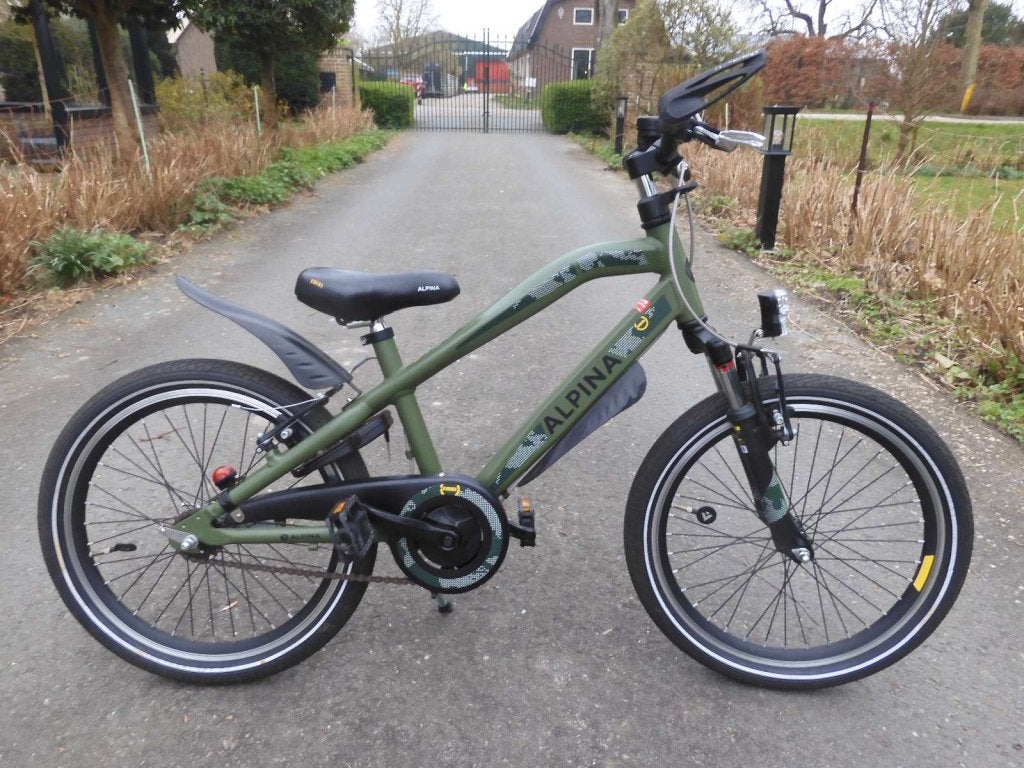 1  jaar oude Alpina Trial jongensfiets Army green matt, Fietsen en Brommers, Fietsen | Jongens, Alpina, Niet ingevuld, Zo goed als nieuw
