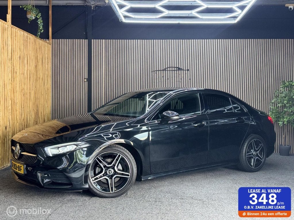 Mercedes A-klasse 200 Business Solution AMG|PDC|Cam |Carplay, Auto's, Mercedes-Benz, Gebruikt, 4 cilinders, Origineel Nederlands