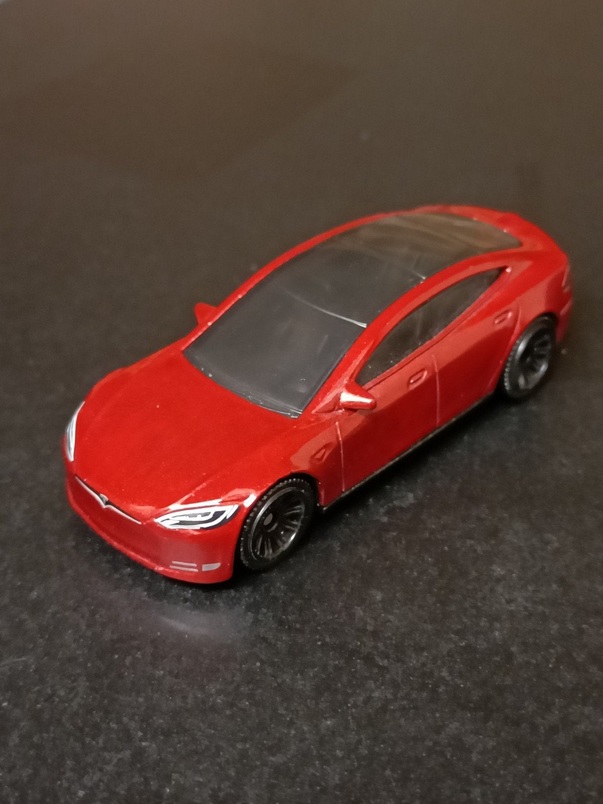 matchbox Tesla Model S - Rood, Ophalen of Verzenden, Zo goed als nieuw