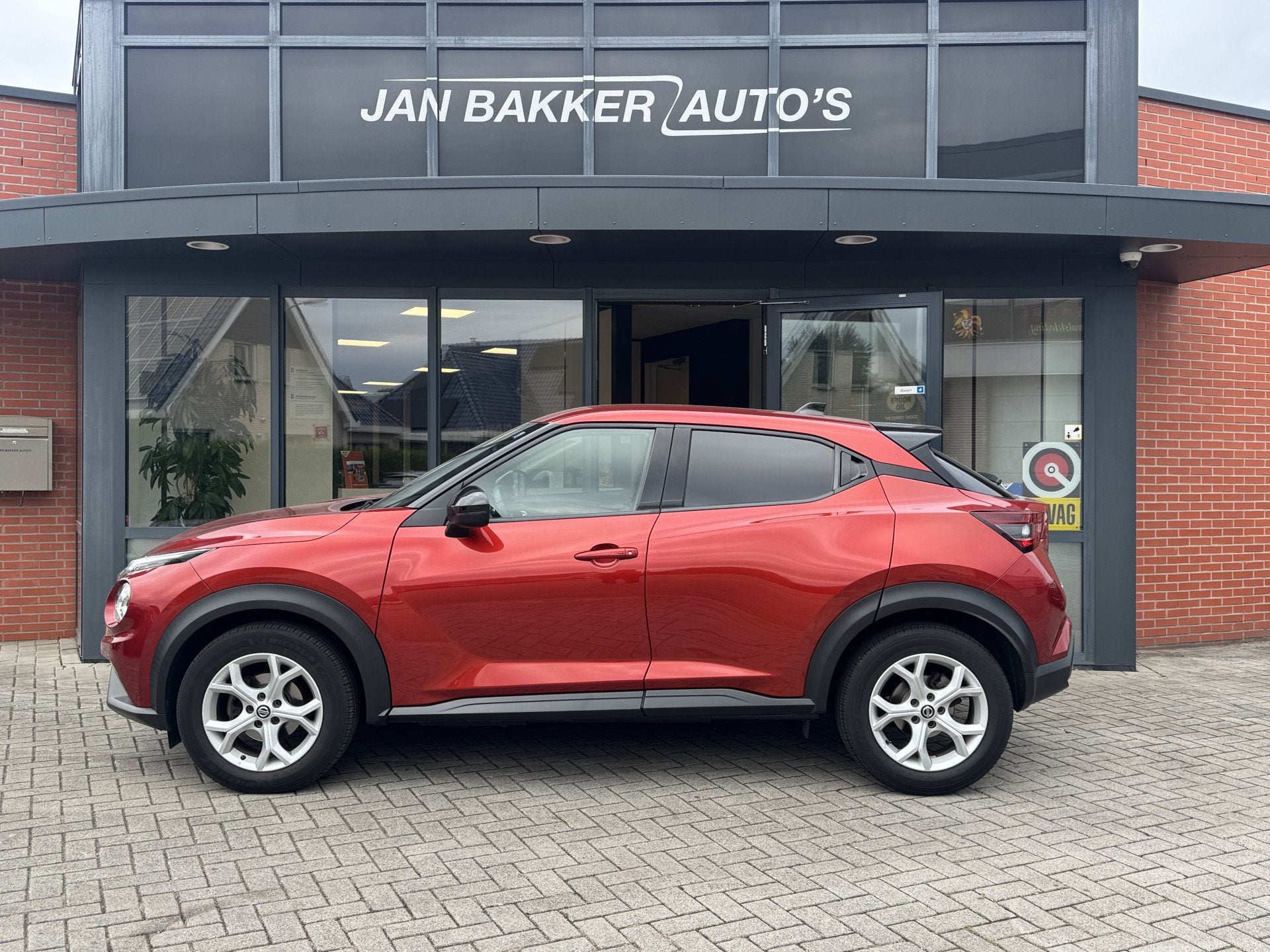Nissan Juke 1.0 DIG-T N-Connecta ✅ Trekhaak ✅ Camera ✅, Voorwielaandrijving, Stof, 116 pk, Origineel Nederlands