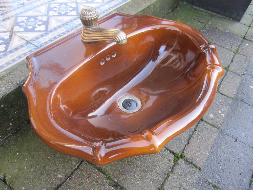 Prachtig roodbruin fonteintje, ZONDER kraan