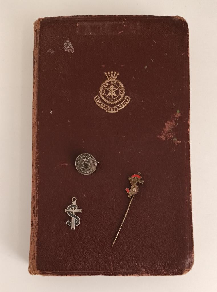 Zeldzaam boek Bloed en Vuur Leger des Heils Speldjes Hanger, Ophalen of Verzenden