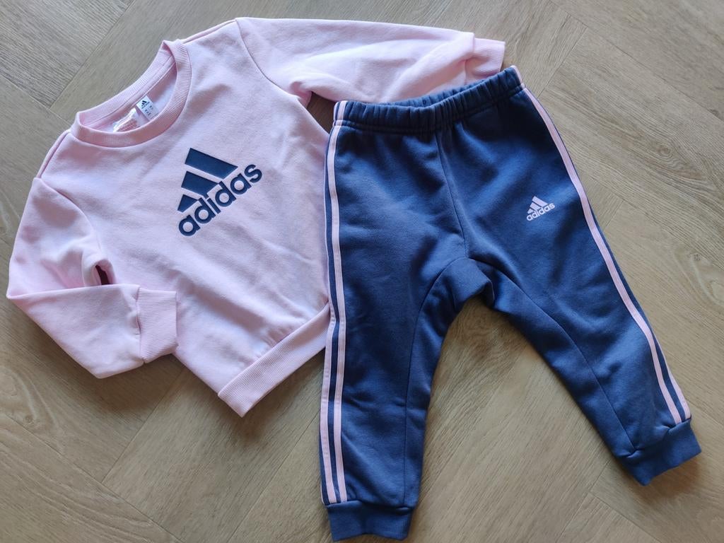 NIEUW! >> Adidas pakje, maat 92 - roze/blauw, Kinderen en Baby's, Kinderkleding | Maat 92, Adidas, Meisje, Nieuw, Ophalen of Verzenden