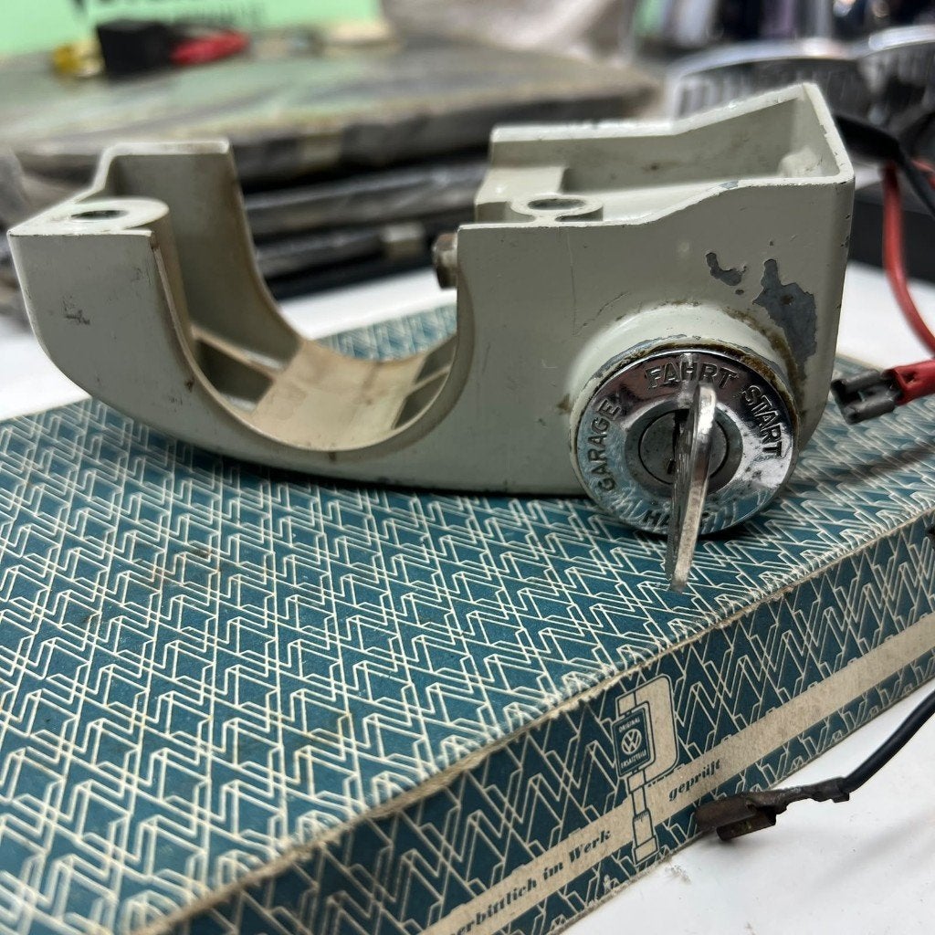 VW Contactslot met stuurslot (Kolb/Ivory) – Kever/KG '58-'67, Ophalen of Verzenden, Gebruikt