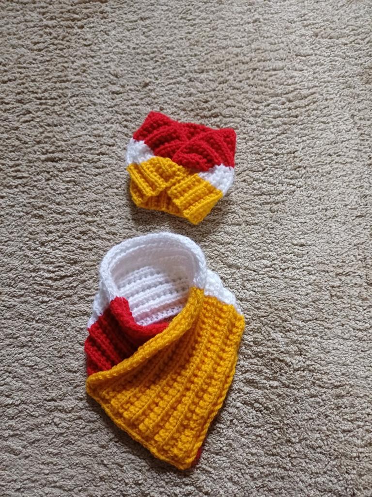 Zo mooi leuk baby nekwarmer met haarbandje oeteldonk, Ophalen of Verzenden, Zo goed als nieuw, Overige typen