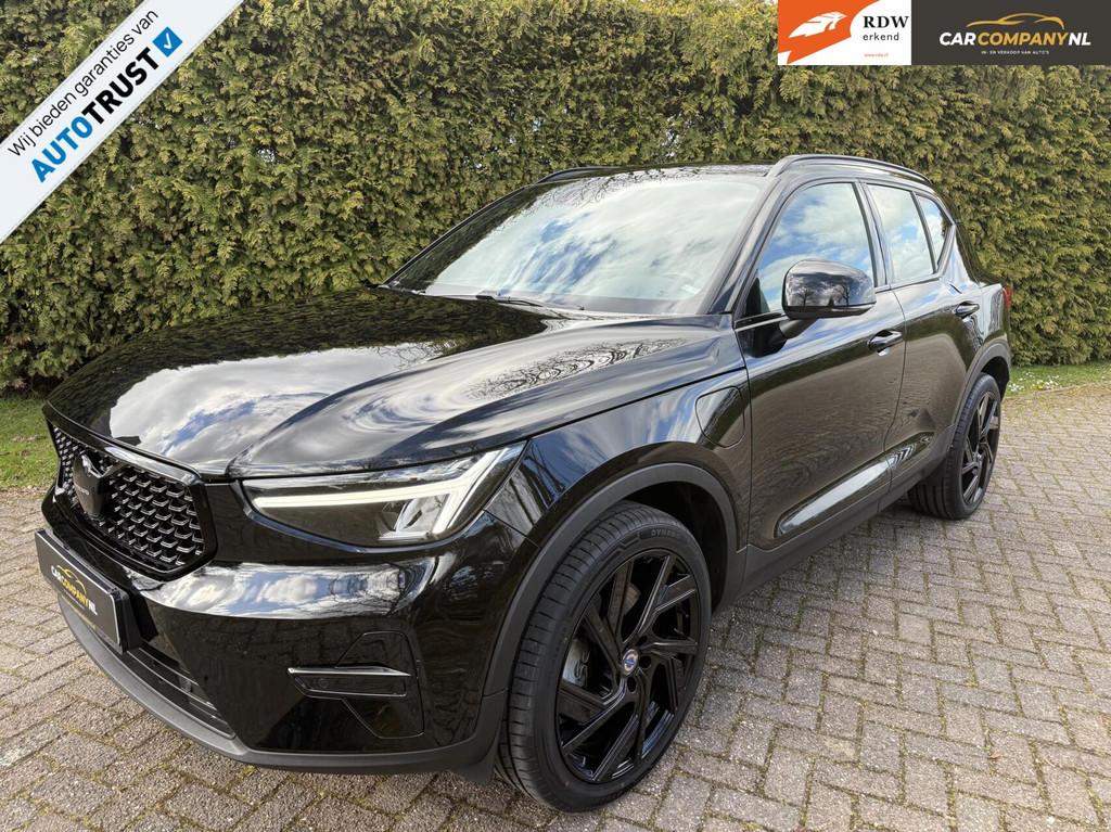 Volvo XC40|R-Design FACELIFT|H&K|BLACK EDIT., Stof, Met garantie (alle), Zwart, Bedrijf