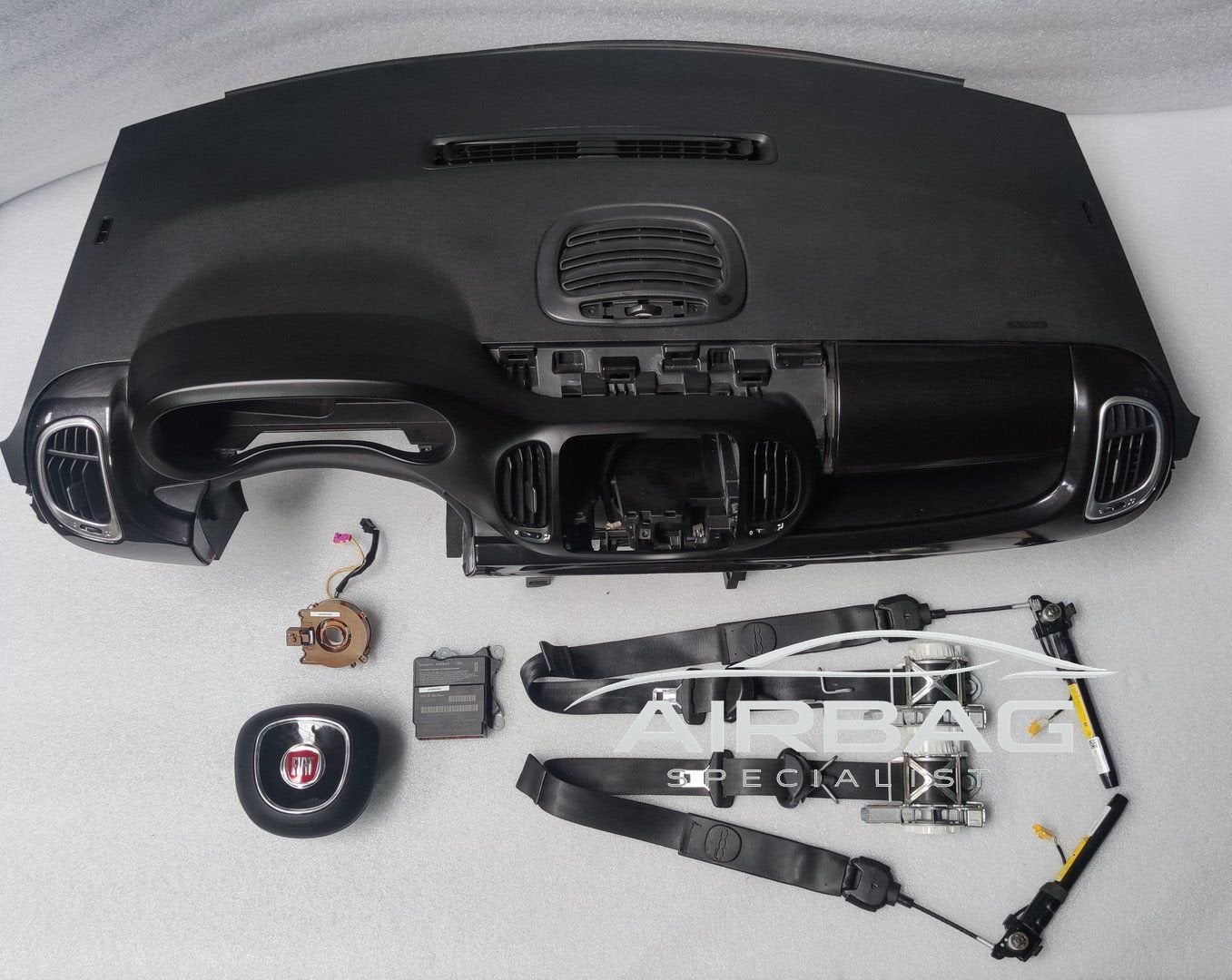 Fiat 500L 2013+ dashboard + airbag set dashboard  passagier, Auto-onderdelen, Gebruikt, -, -, Ophalen of Verzenden