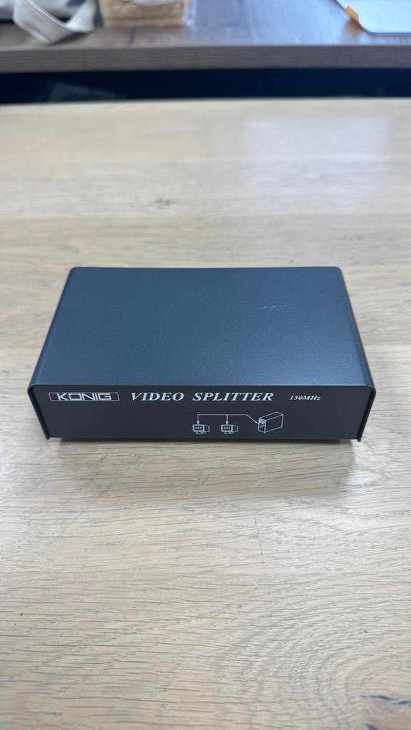 König VGA Video Splitter - 150MHz -  Voor Monitor/Beamer, Ophalen, Zo goed als nieuw
