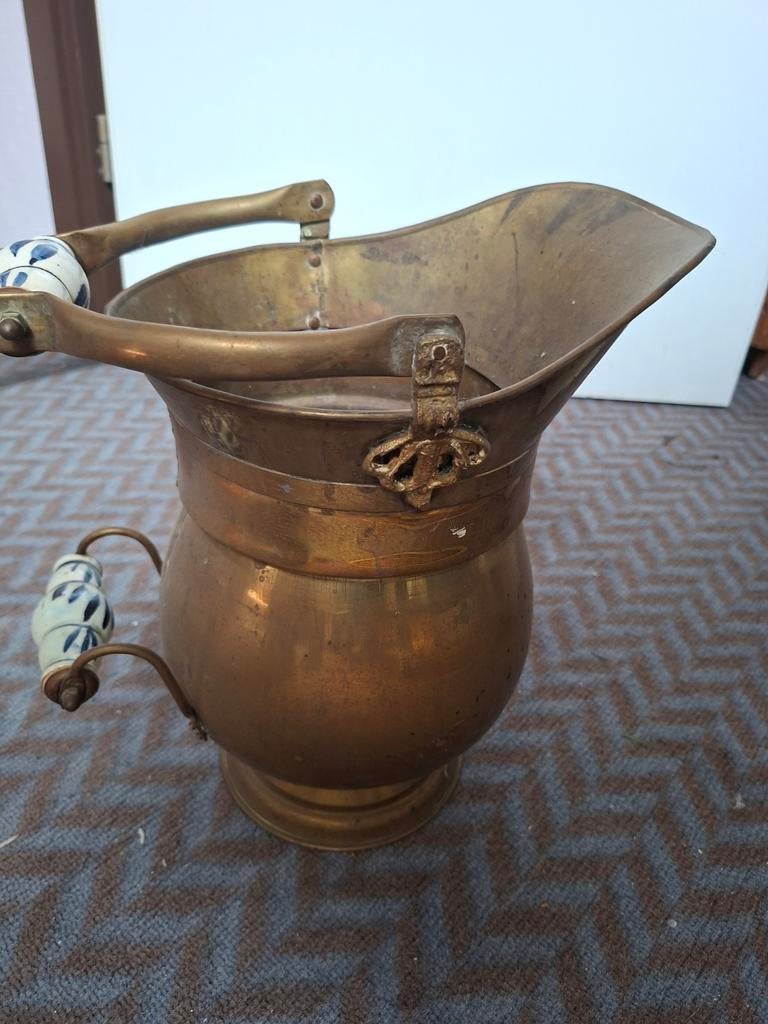 Antieke Koperen Kolenemmer met Porseleinen Handvatten, Antiek en Kunst, Antiek | Koper en Brons, Ophalen of Verzenden, Koper