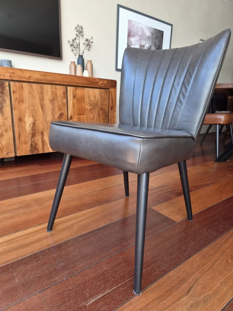 8x Rob eetkamerstoelen: 4x cognac, 4x antraciet, eiken poten, Huis en Inrichting, Stoelen, Overige kleuren, Zo goed als nieuw