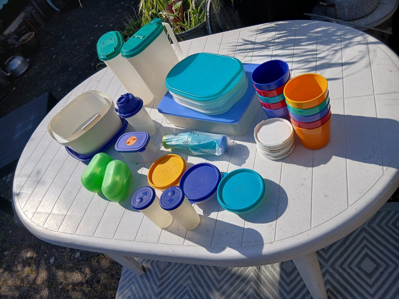 Tupperware bekers, set van 10 stuks, diverse kleuren, Ophalen of Verzenden, Gebruikt, Beker of Kan