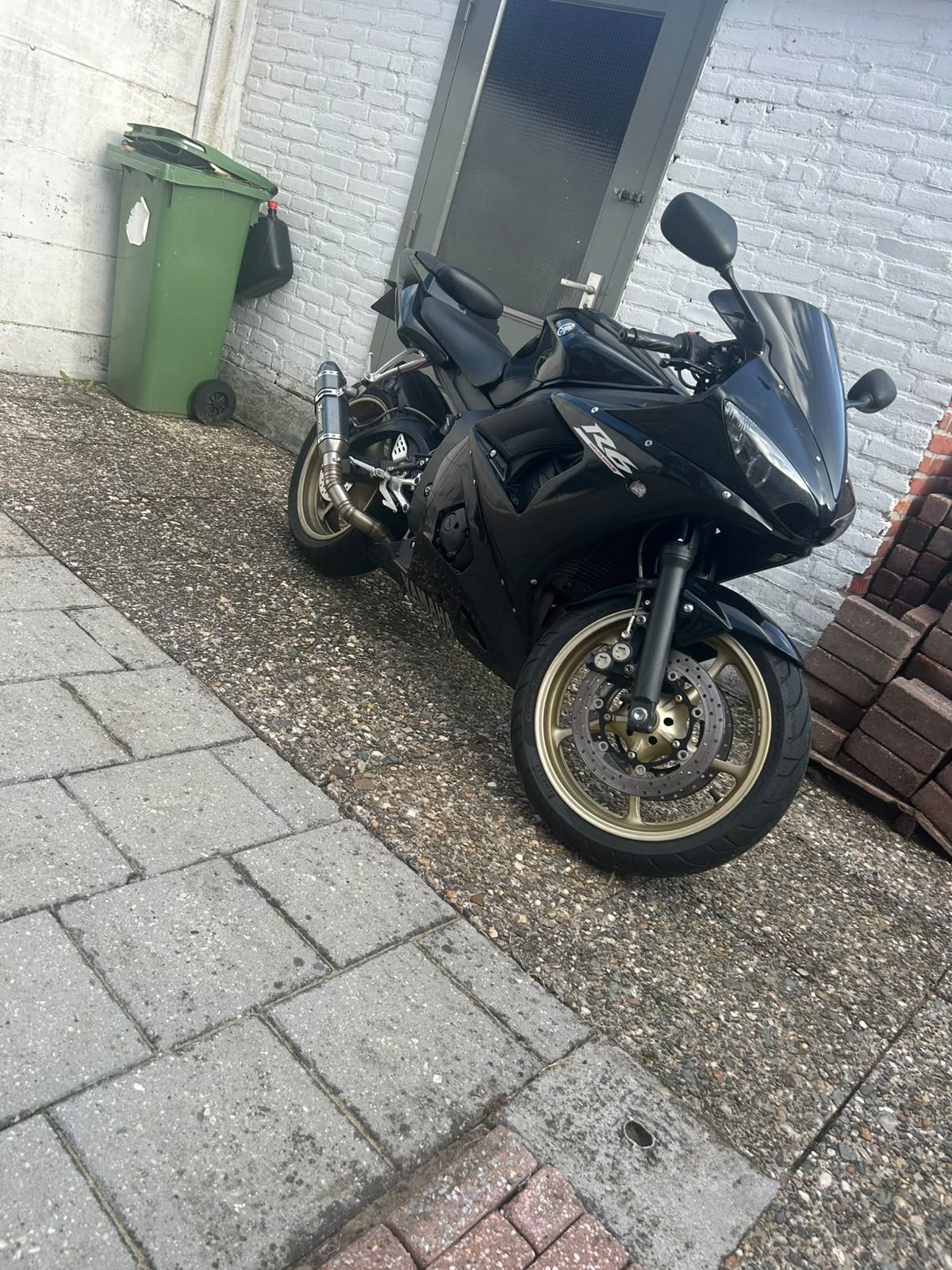 Yamaha YZF-R6 RJ03 Akrapovič - 35 kW op kenteken, Sportuitlaat, 4 cilinders, Gebruikt, Super Sport