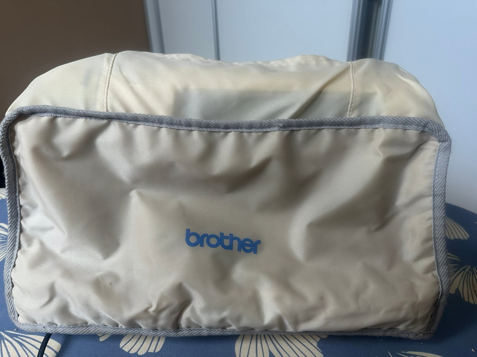 Brother borduurmachine PE 100 met volop garen en patronen, Hobby en Vrije tijd, Borduren en Borduurmachines, Ophalen of Verzenden