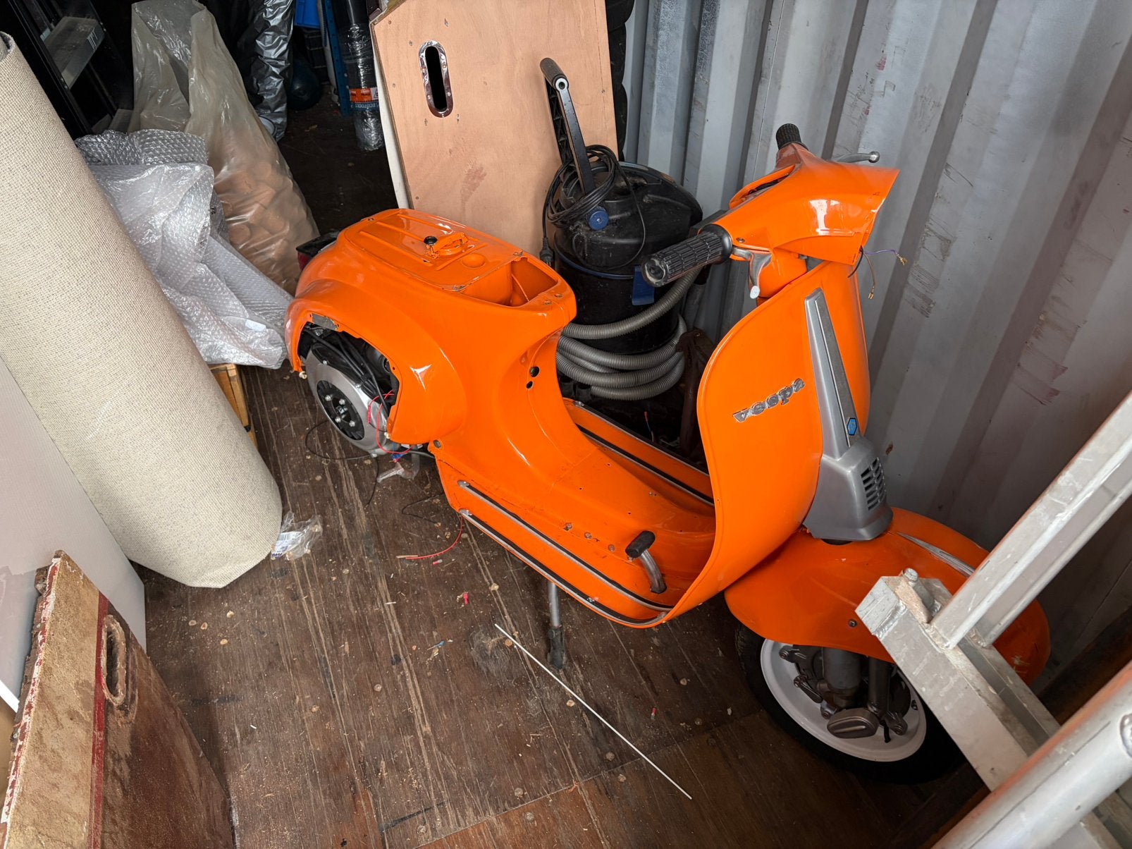 Vespa V50 project., Fietsen en Brommers, Scooters | Overige merken, Ophalen of Verzenden, Zo goed als nieuw, Benzine