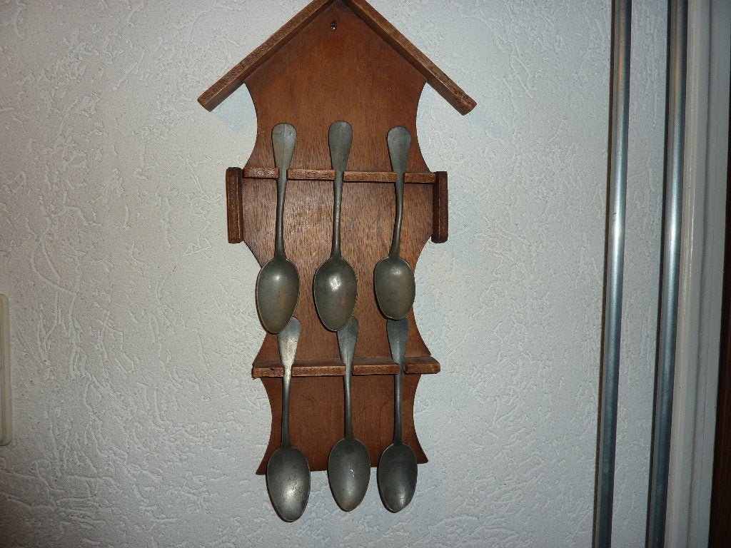oud houten wandbord met 6 tinnen lepels, Ophalen of Verzenden