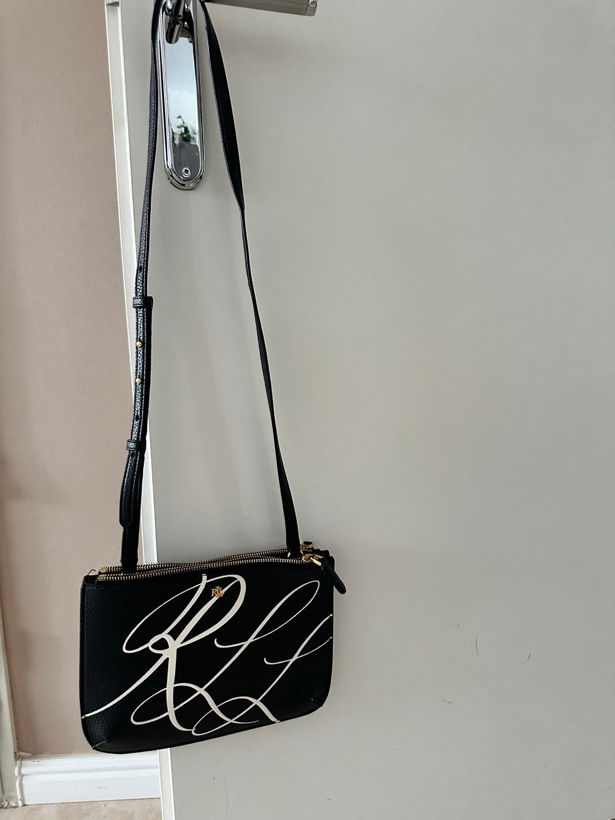 Lauren Ralph Lauren Schoudertasje Zwart met Wit Logo, Ophalen of Verzenden, Gebruikt, Zwart, Schoudertasje