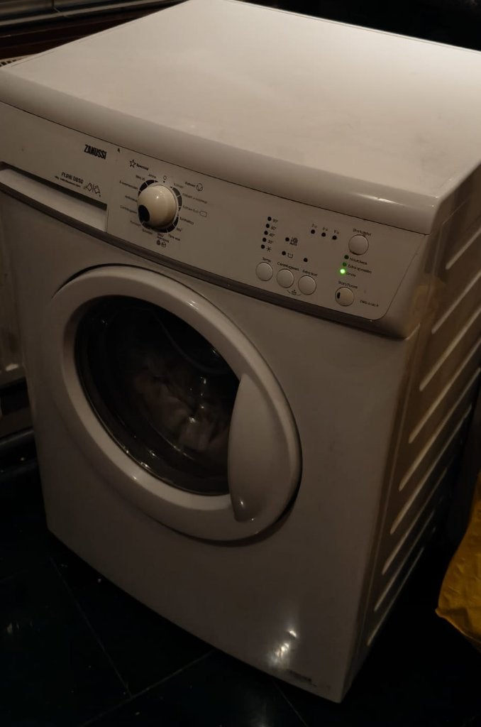 Wasmachine 6KG Zanussi ZWG6140P, Ophalen, Gebruikt, Voorlader, 85 tot 90 cm