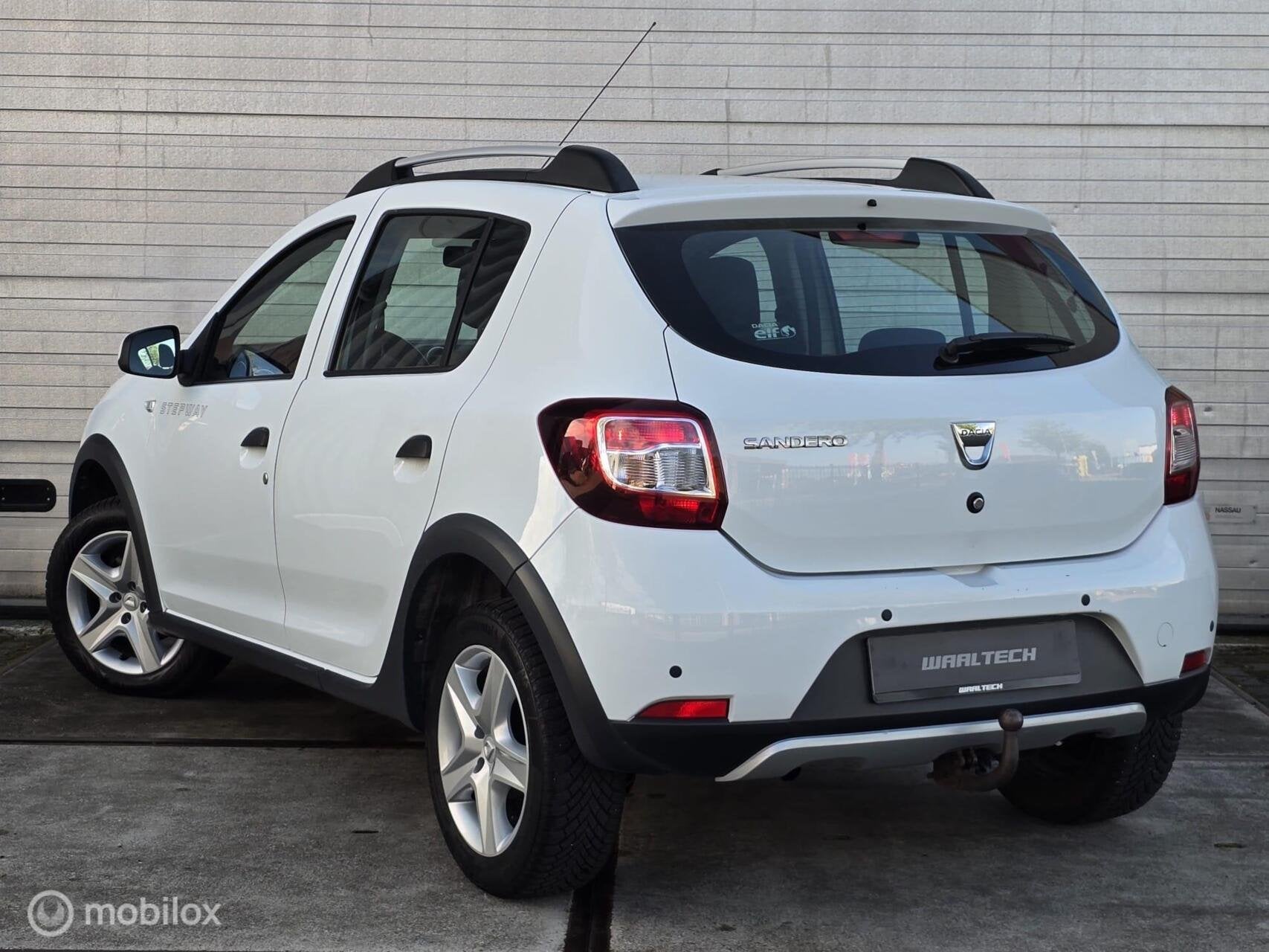 Dacia Sandero 0.9 TCe Stepway Laureate Trekhaak Pdc Cruise, Auto's, 898 cc, Euro 6, Wit, Bedrijf