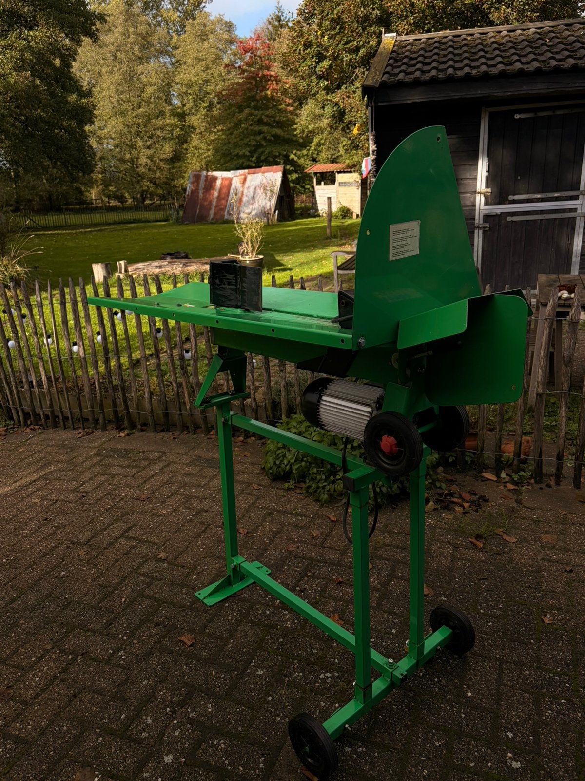 Houtklover, kloofmachine, liggend, 7 ton, Ophalen, Zo goed als nieuw, Elektrisch, Liggend