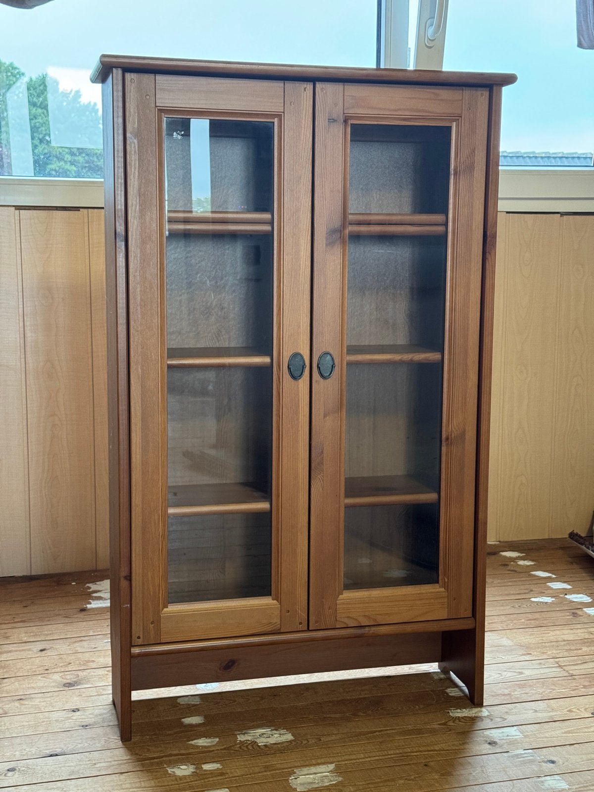 Eikenhouten kast met glazen deuren, Huis en Inrichting, Ophalen, 100 tot 150 cm, Eikenhout, 50 tot 100 cm