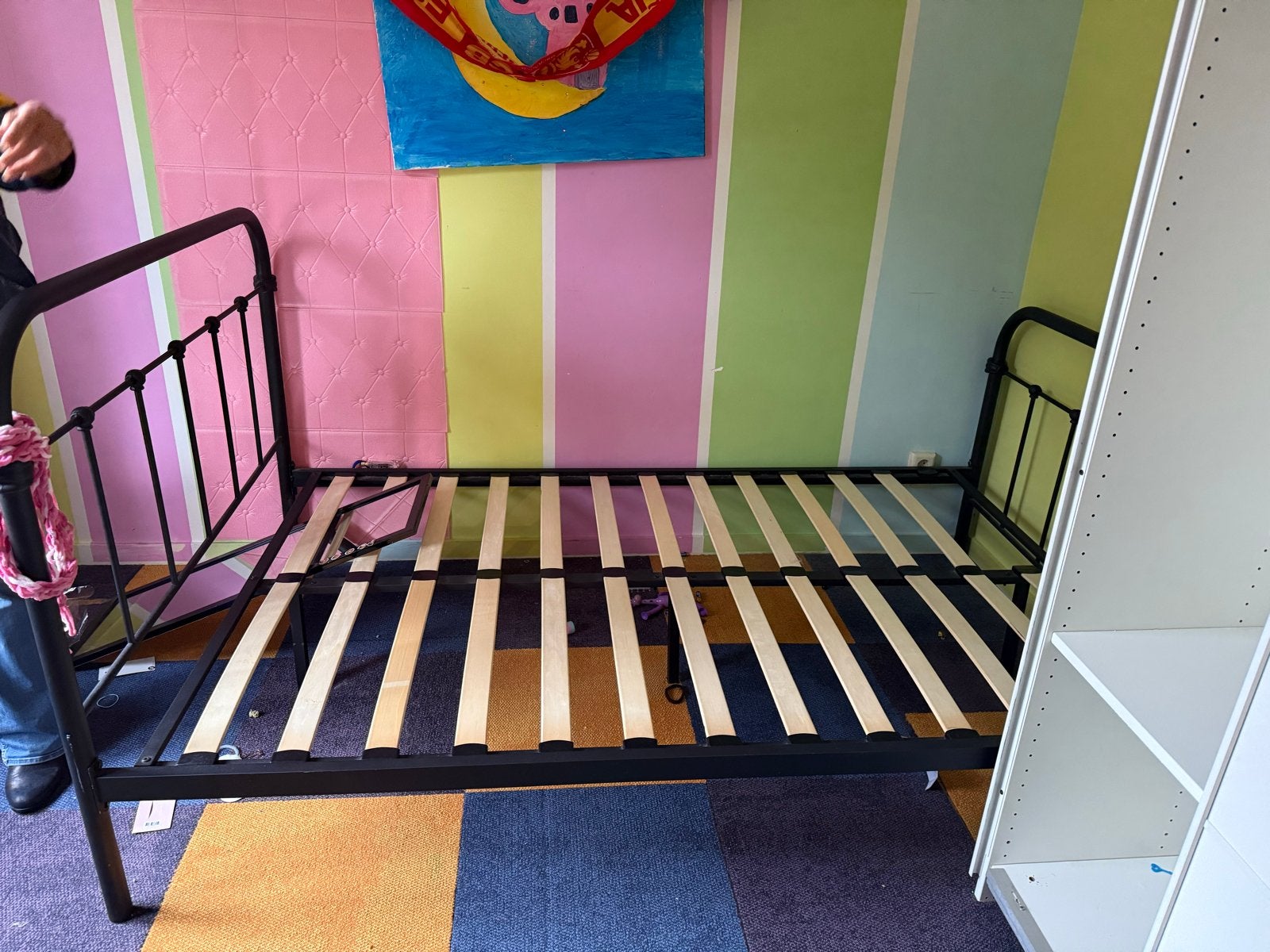 Zwart metalen bedframe met lattenbodem - 120x200 cm, Huis en Inrichting, Ophalen, Gebruikt, 90 cm, Eenpersoons