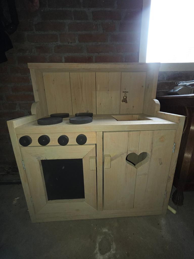 Steigerhouten spoelkeuken, Ophalen