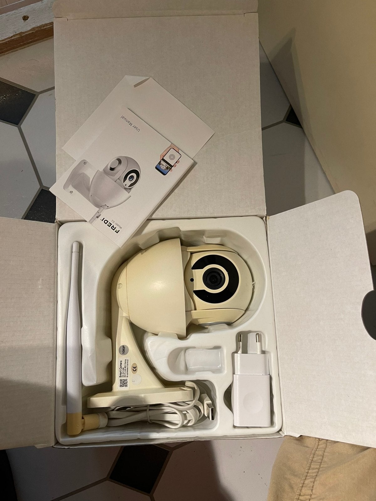 Fredi WiFi camera, Ophalen of Verzenden, Zo goed als nieuw, Rvs, Slot