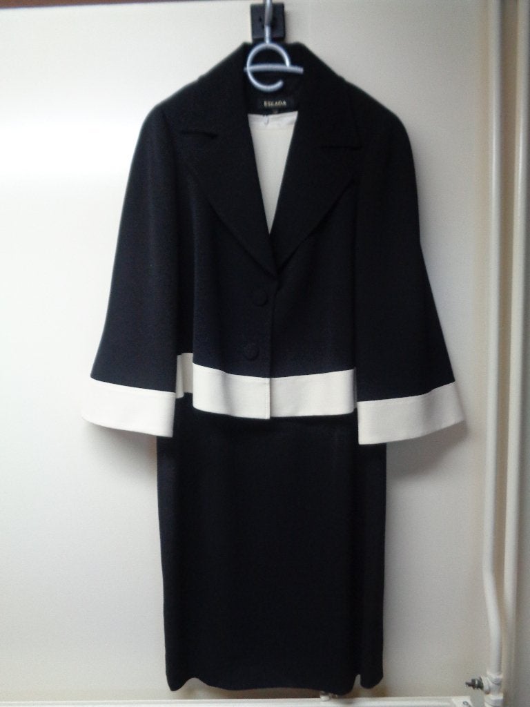 ESCADA donkerblauw met offwhite jasje en bijpassende jurk, Kleding | Dames, Jasjes, Kostuums en Pakken, Kostuum of Pak, Maat 42/44 (L)