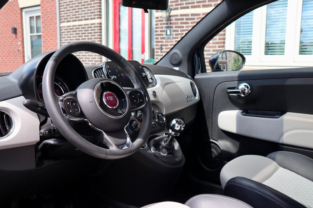 Fiat 500 1.0 Hybrid Star | Apple CarPlay | Beats Audio | Pan, Voorwielaandrijving, Gebruikt, Zwart, Leder en Stof