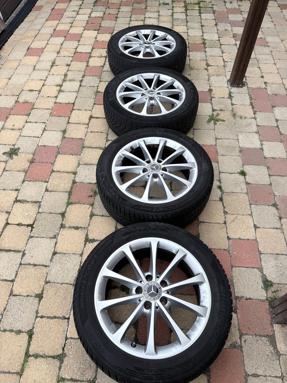 Mercedes-Benz velgen met winterbanden, Auto-onderdelen, Banden en Velgen, Ophalen, Gebruikt, Banden en Velgen, 17 inch