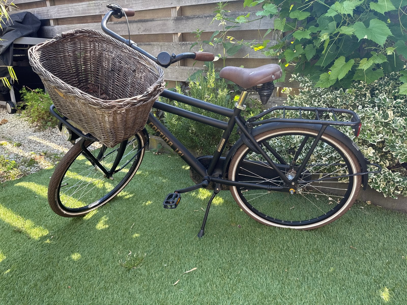 24 inch Cortina fiets met mand, Fietsen en Brommers, Ophalen, Terugtraprem, Versnellingen, Gebruikt