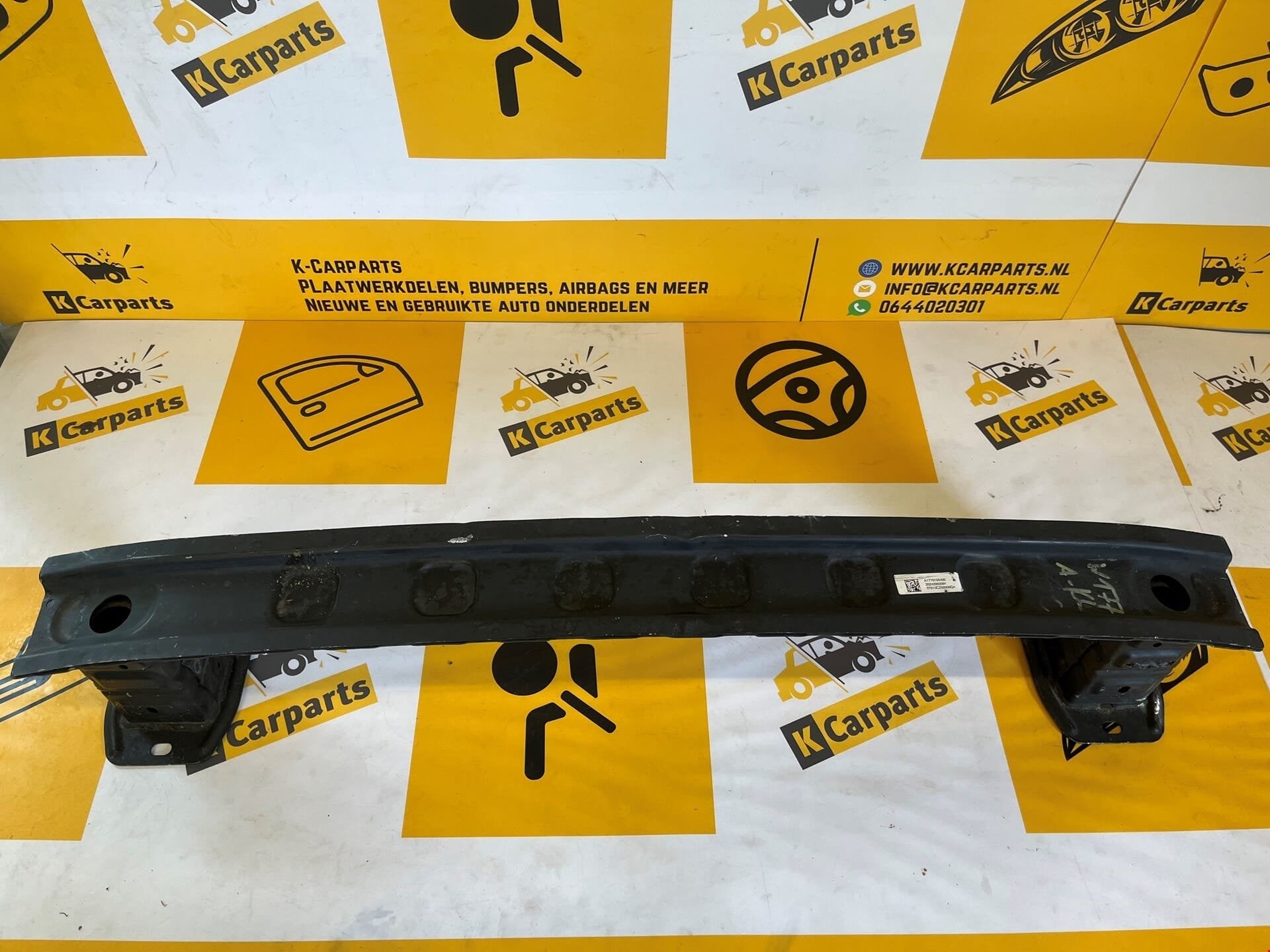 Balk Mercedes A klasse W177 Bumperbalk Achter A1776105400, Auto-onderdelen, Info@fabrikant.eu, Fabrikantstraat 1
1000 AA  Amsterdam, NL