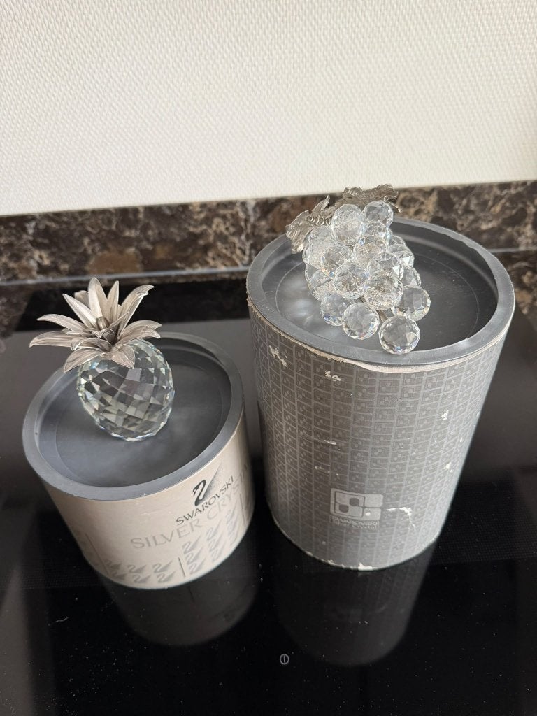 swarovski druiventros en ananas zilver, Ophalen of Verzenden, Zo goed als nieuw, Figuurtje