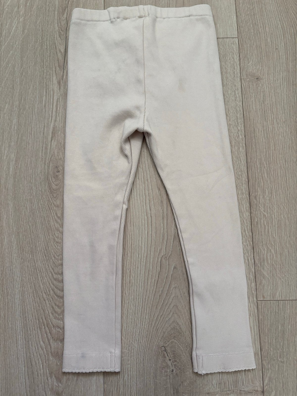 H&M Legging -maat 104, Kleding | Dames, Leggings, Maillots en Panty's, Ophalen of Verzenden, Gedragen, Beige, Legging