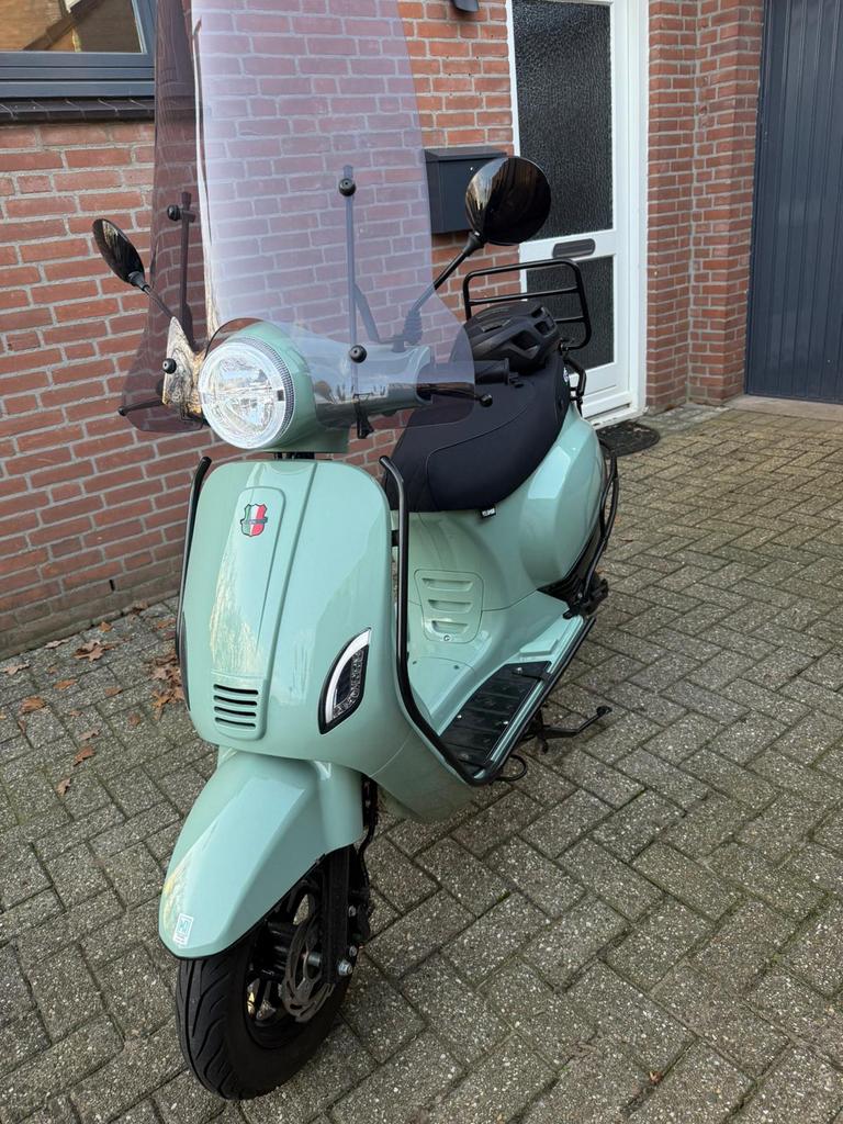 Zo goed als nieuwe scooter, Ophalen, Zo goed als nieuw, Benzine, Overige merken